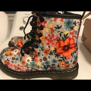 Dr. Martens Air Wave Wanderflower toddler boots.